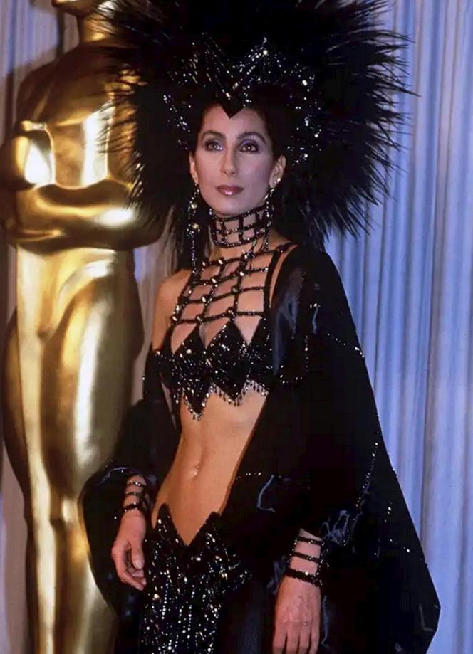 Cher na rozdaniu Oscarów w 1986 roku