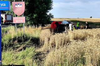 Jej auto wylądowało daleko od drogi, obok tabliczki witającej turystów. 50-latka nie przeżyła zderzenia z BMW [ZDJĘCIA]