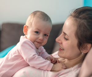 Twoje dziecko czuje się kochane i wspierane na każdym kroku. 3 zalety bycia wysoko wrażliwym rodzicem