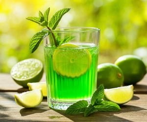 Matcha w modzie, ale tobie nie smakuje? Zrób sobie zieloną lemoniadę w domu!