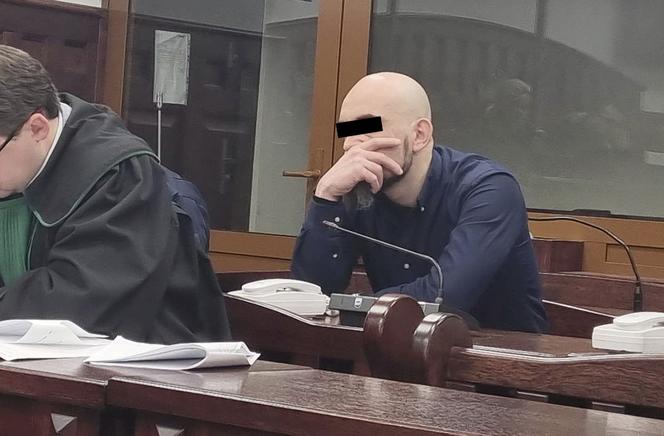 Artur utopił Mariana w szambie. "Kazał mi sprzątać krew z podłogi w kuchni" zeznała kochanka 