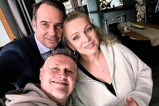 Przyjaciółki 23 sezon na planie. Patrycja (Joanna Liszowska), Wiktor (Paweł Deląg), Jacek Sołtysik