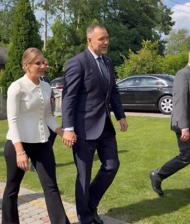 Szokująca ocena stroju Marty Nawrockiej! Pierwsza dama pod lupą