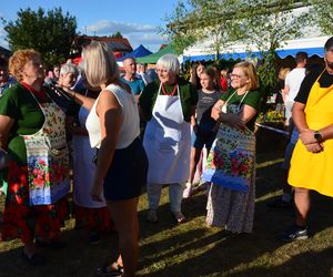 W konkursie na najlepsze pierogi w powiecie Siedleckim w 2025 roku zwyciężył męski zespół KGW „Sami Swoi” z Kotunia! 