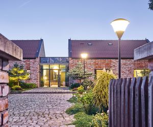 Dom typu stodoła, nieustający trend w architekturze. Zobacz 7 różnych budynków