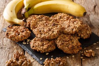 Ciasteczka bananowo-owsiane ze słonecznikiem. Bez jajek i cukru, a smakują wybornie