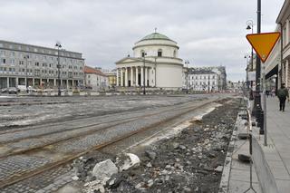 Zaasfaltują Plac Trzech Krzyży żeby go za kilka lat znów rozkopać 