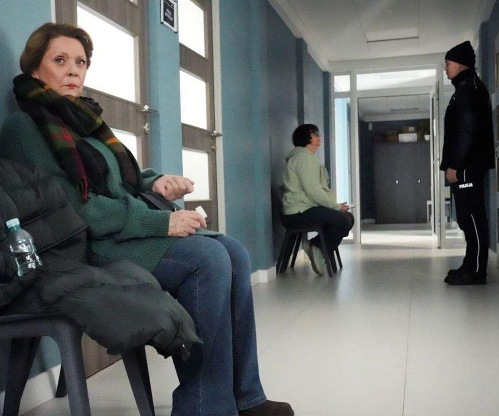 	Barwy szczęścia ostatni odcinek 3202 finał sezonu. Józefina Rawiczowa (Elżbieta Jarosik)