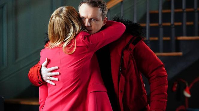 Barwy szczęścia, odcinek 2829: To Bruno naciągnie Karolinę na seks! A potem wyjedzie bez słowa