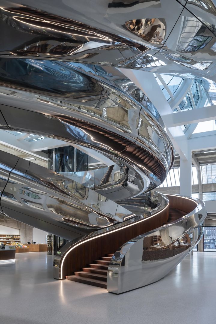 Fenix Atrium, Tornado Museumshop