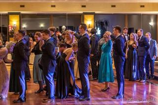 Fantastyczna zabawa na studniówce uczniów ZS nr 1 w Tychach ZDJĘCIA