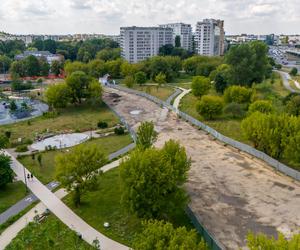 Odkrywkowa budowa tunelu tramwajowego pod parkiem Pięciu Sióstr na Ochocie