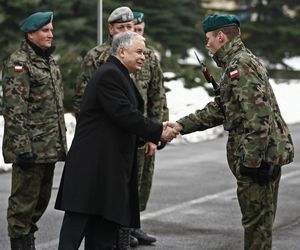 AI wybrała 5 najlepszych polityków w Polsce ostatnich 30 lat!