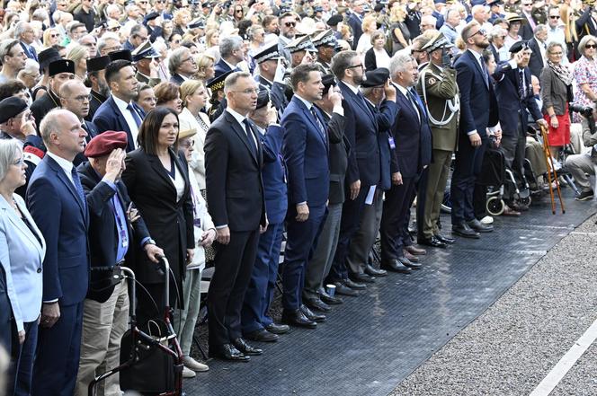 Prezydenci podziękowali Powstańcom Warszawskim. Spotkanie weteranów z  Andrzejem Dudą i Rafałem Trzaskowskim