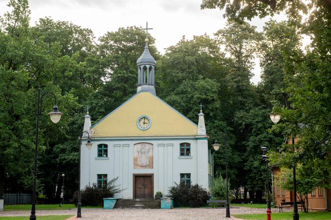 Zabytkowy kościoł ze Skansenu Łódzkiej Architektury Drewnianej odzyska dawny blask