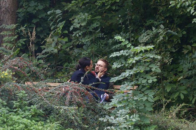 Jacek Ozdoba odpoczywa z żoną po ślubie