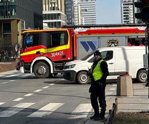 Fragment elewacji spadł z 27. piętra hotelu