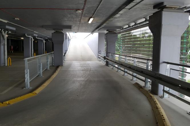 Parking pod rondem Kaponiera otwarty!