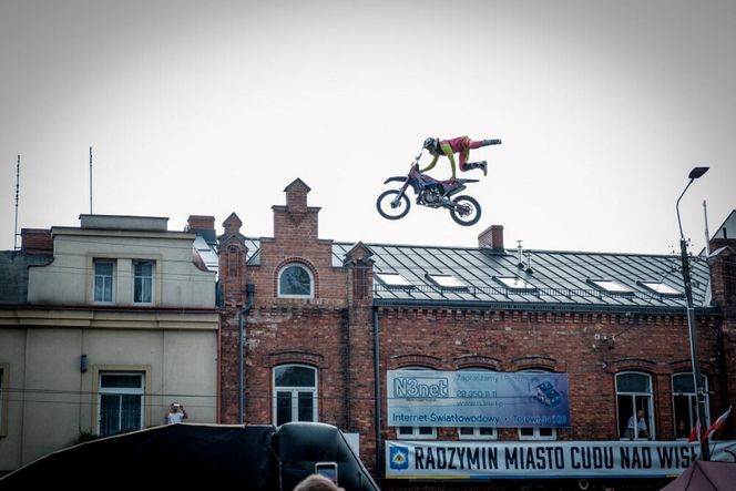 Radzymin - ok. 11 900 zł/m²