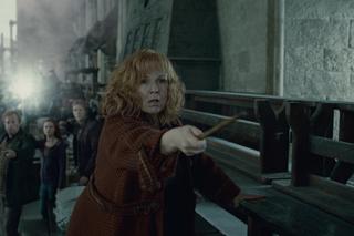 Harry Potter QUIZ: Jak dobrze znasz Molly Weasley? Sprawdź, czy wiesz wiecej niż jej synowie!