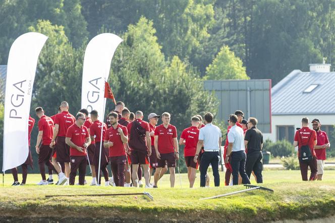 Biało-Czerwoni przed EURO integrowali się na polu golfowym