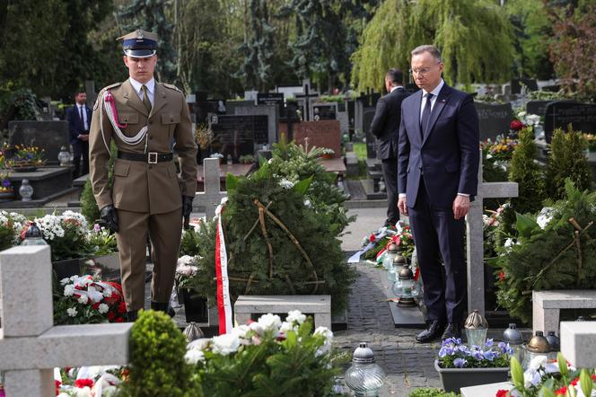 Prezydent upamiętnił ofiary katastrofy smoleńskiej