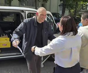 Łukaszenka uwolnił męża Cichanouskiej! Siedział pięć lat