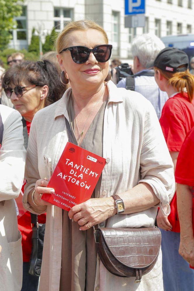 Małgorzata Ostrowska-Królikowska