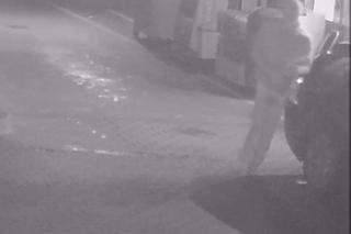 Złodzieje na stacji paliw w Waśniowie koło Ostrowca Świętokrzyskiego