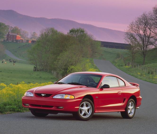 Ford Mustang z 1996