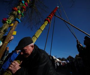 Wyjątkowa wieś w Małopolsce. Ma najpiękniejsze i największe palmy wielkanocne 
