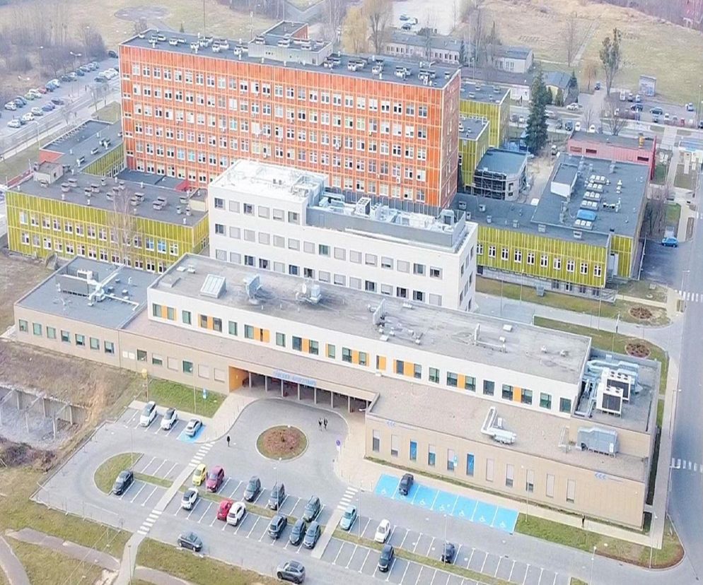 65-latek obrażał i popychał pracowincę szpital. Czeka teraz na zarzuty