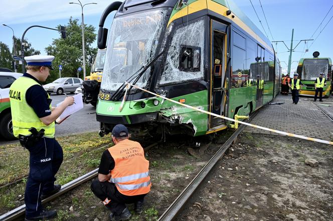 Dwa tramwaje zderzyły się 8 bm. na ul. Hetmańskiej w Poznaniu. Poszkodowanych zostało 15 osób. Jedna jest w stanie ciężkim