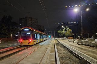 Nocne testy tramwajowe na trasie do Wilanowa. Czy terminu uda się dotrzymać?