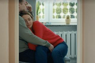 Barwy szczęścia, odcinek 3026: Asia (Anna Gzyra-Augustynowicz), Hubert (Marek Molak) 