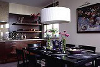lampy zdjęcia-lampa nad stołem