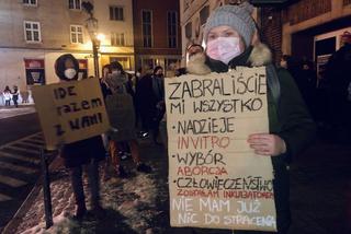 Strajk Kobiet w Gdańsku 28.01.2021. Krzywonos: „Ja po 1989 r. myślałam, że to nigdy więcej nam się nie przydarzy”. Drugi dzień protestów w Gdańsku [zdjęcia]
