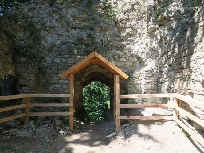 Zapierający dech widok na Bieszczady można oglądać z odnowionej platformy