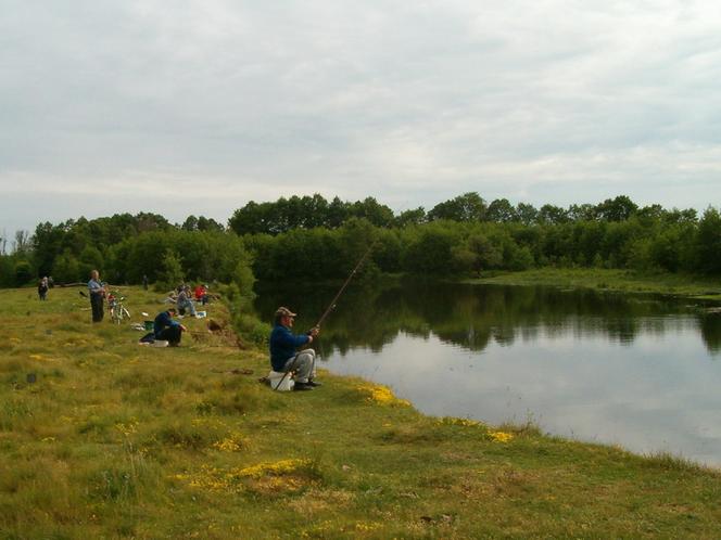 Idzikowice. Pojechał na ryby nad Wkrę, znalazł ciało mężczyzny! Czy to zaginiony Andrzej C.?