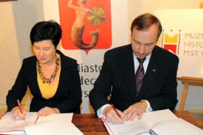 Prezydent Warszawy Hanna Gronkiewicz-Waltz oraz minister kultury i dziedzictwa narodowego Bogdan Zdrojewski (21 października 2009, Warszawa)