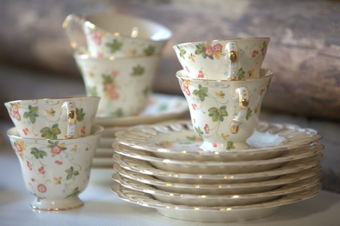 Zastawa z porcelany