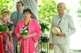 Barwy szczęścia, odc. 2725: Irenka (Krystyna Tkacz), Tolek (Marek Siudym), Basia (Sławomira Łozińska), Artur Chowański (Jacek Rozenek)