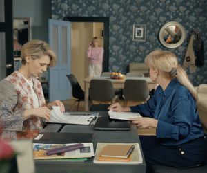 Barwy szczęścia odc. 3196. Małgorzata (Adrianna Biedrzyńska), Malwina (Joanna Gleń), Emilka (Jessica Frankiewicz)