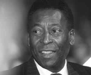 Pele pożegnany z honorami przez światowe media. „Piłka płacze” 