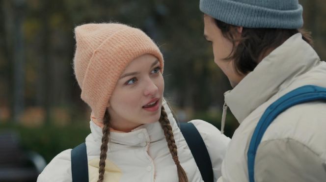 Barwy szczęścia, odcinek 3170. Ewelina (Amelia Listwoń), Romeo (Jacek Tyszkiewicz)