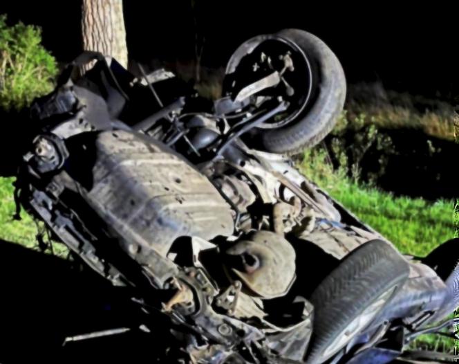 Masakra w Deszcznie! 25-latek zginął w roztrzaskanym BMW [ZDJĘCIA]