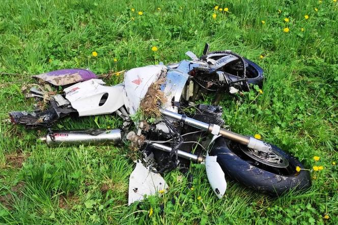 Tragedia pod Limanową! 19-letni motocyklista zginął po zderzeniu z osobówką