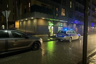 Masz trzy sekundy i będę strzelał. Seria napadów na Żabki na Białołęce