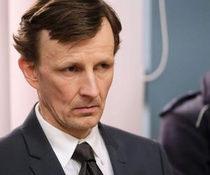 M jak miłość odc. 1872 po wakacjach. Święcicki (Artur Paczesny)