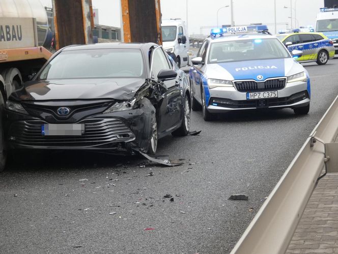 Warszawa. Pościg za kradzionym autem 